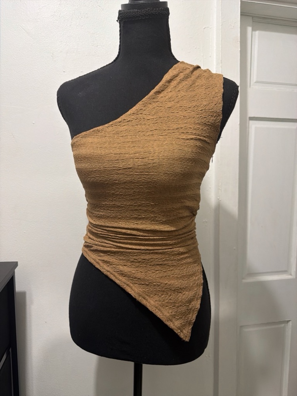 One-Shoulder Asymmetric Ruched Top - Rust Tan